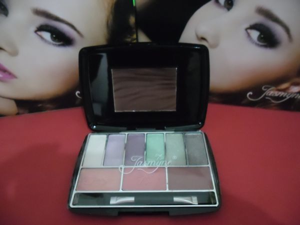KIT MAQUIAGEM JASMYNE