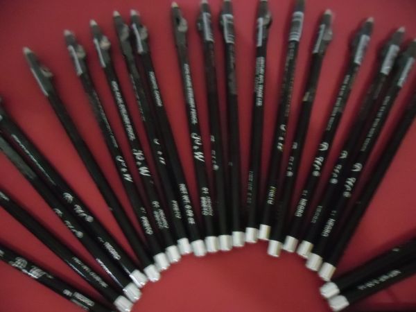 LÁPIS DE OLHOS P&W
